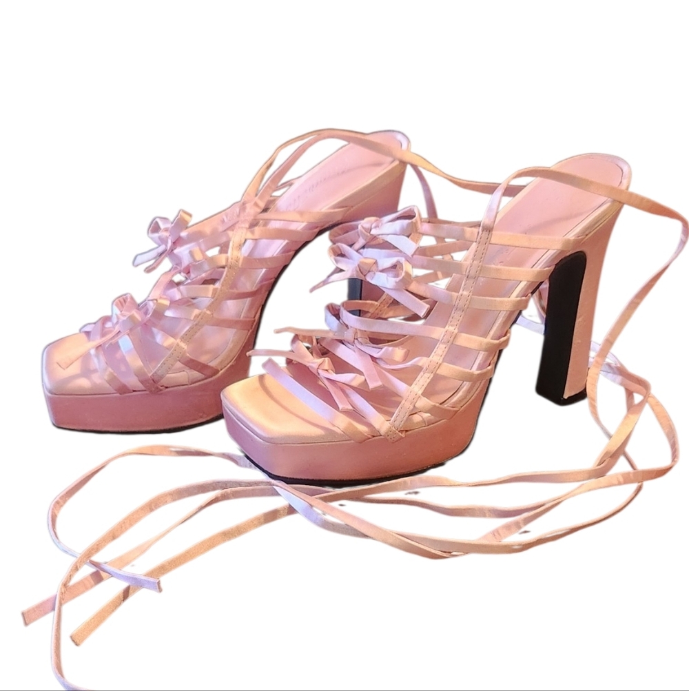 sugar thrillz satin light pink small bow lace up platform 5 Inch heels, 7